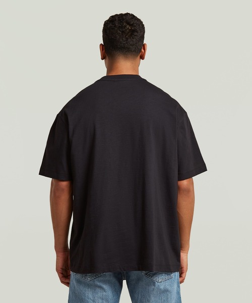 G-STAR（ジースター）の「Coord Graphic Relaxed T-Shirt/コードグラフィックリラックスシルエットTシャツ（Tシャツ/カットソー・メンズ・ダークブラック/ホワイト・SMALL/MEDIUM/LARGE/X-LARGE/X-SMALL）」の9枚目の写真