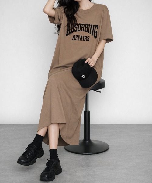 SallyLunn(サリーラン)の「ゆるシルエットロゴTワンピース(ワンピース・レディース・ホワイト/ブラック/ブラウン・LARGE/MEDIUM)」の8枚目の写真