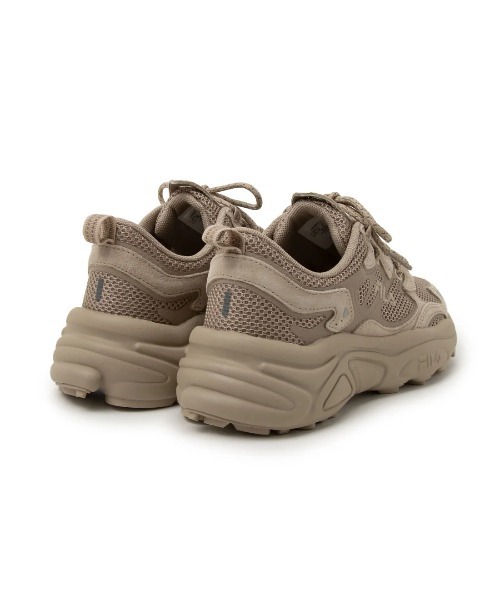 FILA(フィラ)の「TENACITY 99/20(スニーカー・レディース・ベージュ・28.0cm/27.0cm/26.0cm/25.0cm/24.0cm/23.0cm/22.0cm)」の3枚目の写真