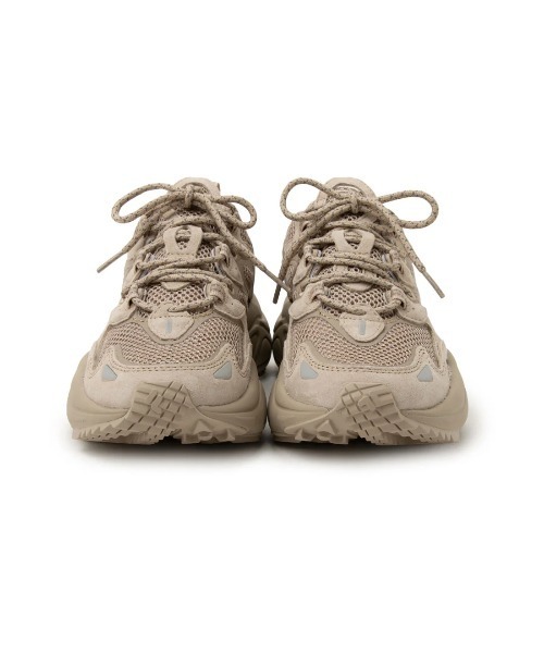 FILA(フィラ)の「TENACITY 99/20(スニーカー・レディース・ベージュ・28.0cm/27.0cm/26.0cm/25.0cm/24.0cm/23.0cm/22.0cm)」の5枚目の写真