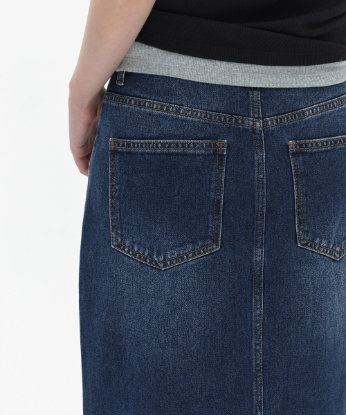 MUSINSA STANDARD WOMAN（ムシンサスタンダードウーマン）の「ウィメンズデニムマキシスカート[ダークブルー]（スカート・レディース・その他・SMALL/MEDIUM/LARGE/X-SMALL）」の6枚目の写真