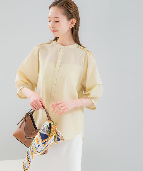 URBAN RESEARCH ROSSO WOMEN(アーバンリサーチ ロッソ)の「『WEB/一部店舗限定』UVカットウォッシャブルリネン混シャツブラウス(シャツ/ブラウス・レディース・イエロー/オフホワイト/ブラウン/ブルー系その他/ネイビー・FREE)」の16枚目の写真