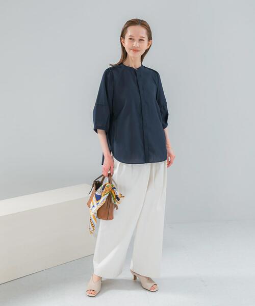 URBAN RESEARCH ROSSO WOMEN(アーバンリサーチ ロッソ)の「『WEB/一部店舗限定』UVカットウォッシャブルリネン混シャツブラウス(シャツ/ブラウス・レディース・イエロー/オフホワイト/ブラウン/ブルー系その他/ネイビー・FREE)」の8枚目の写真