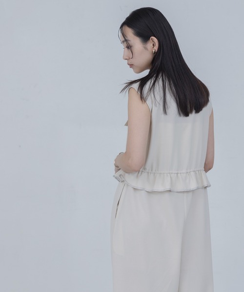 Eimee Law(エイミーロウ)の「ウエストフリル オールインワン(つなぎ/オールインワン・レディース・ブラック/ライトベージュ・FREE)」の9枚目の写真