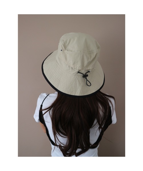 TRUNC(トランクエイティーエイト)の「Wide Brim Packable Bucket(ハット・レディース・アイボリー/ブラック/グレー・FREE)」の4枚目の写真