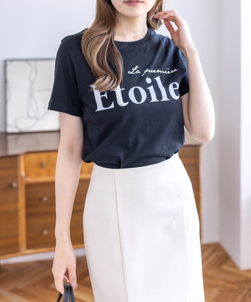CLEAR BASIC（クリアベーシック）の「【6色展開】プリントパールロゴTシャツ［骨格ストレート／きれいめ／大人カジュアル／シンプル］（Tシャツ/カットソー・レディース・グレー/サックスブルー/ネイビー/ホワイト系その他/ブラック/ホワイト系その他2・F）」の7枚目の写真