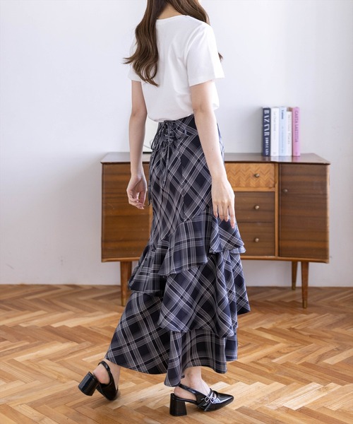 CLEAR BASIC（クリアベーシック）の「【6色展開】プリントパールロゴTシャツ［骨格ストレート／きれいめ／大人カジュアル／シンプル］（Tシャツ/カットソー・レディース・グレー/サックスブルー/ネイビー/ホワイト系その他/ブラック/ホワイト系その他2・F）」の15枚目の写真