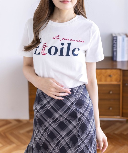 CLEAR BASIC（クリアベーシック）の「【6色展開】プリントパールロゴTシャツ［骨格ストレート／きれいめ／大人カジュアル／シンプル］（Tシャツ/カットソー・レディース・グレー/サックスブルー/ネイビー/ホワイト系その他/ブラック/ホワイト系その他2・F）」の13枚目の写真