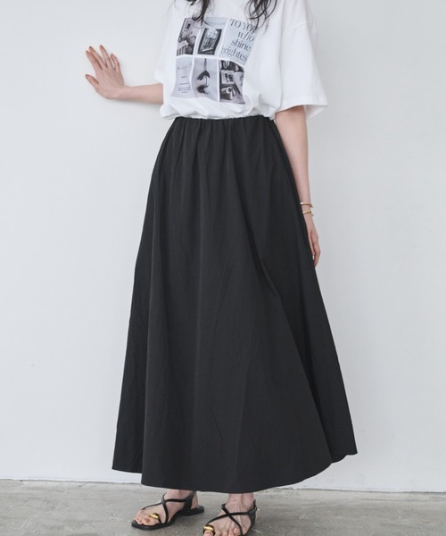Anclear oui（アンクリアウィ）の「ギャザーフレアスカート（スカート・レディース・White/Black・F）」の8枚目の写真