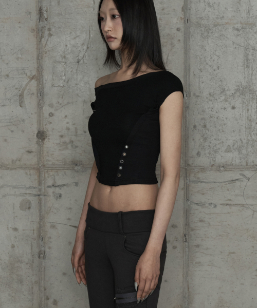 ETRE AU SOMMET(エトレオソメ)の「Pigment Damage Panel Short Top (Black)(Tシャツ/カットソー・レディース・ブラック・FREE)」の3枚目の写真