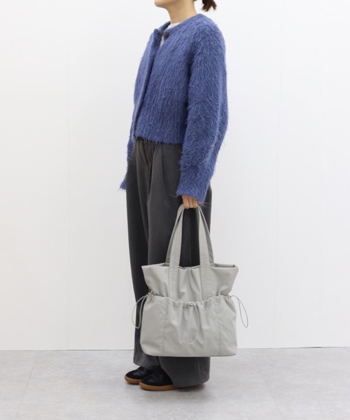 JELLY BEANS(ジェリービーンズ)の「ギャザー6ポケットナイロンA4トート(189-63004)JELLY BEANS(ジェリービーンズ)(トートバッグ・レディース・グレー/ブラック/アイボリー・FREE)」の9枚目の写真