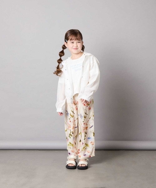 a.v.v（アーヴェヴェ）の「[120-150]【ママとお揃いコーデが叶う】フラワープリントワイドパンツ（その他パンツ・キッズ・アイボリー・120/130/140/150）」の11枚目の写真