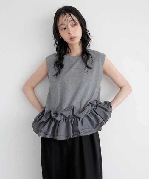 LIAN（リアン）の「フリルヘムドッキングトップス（Tシャツ/カットソー・レディース・ブラック/オフホワイト/チャコールグレー・FREE）」の13枚目の写真
