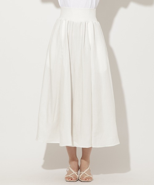 AND COUTURE(アンドクチュール)の「リネンタックフレアパンツ(その他パンツ・レディース・ブラック/ブラウン系その他/オフホワイト・FREE)」の4枚目の写真