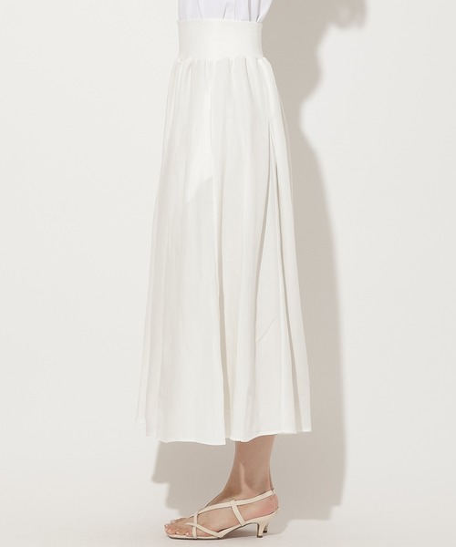 AND COUTURE(アンドクチュール)の「リネンタックフレアパンツ(その他パンツ・レディース・ブラック/ブラウン系その他/オフホワイト・FREE)」の5枚目の写真