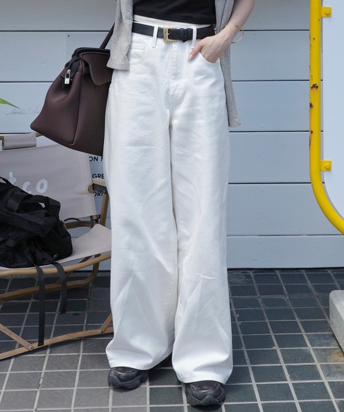 merrylatte(メリーラテ)の「ストレートワイドデニムパンツ(デニムパンツ・レディース・オフホワイト・MEDIUM)」の16枚目の写真