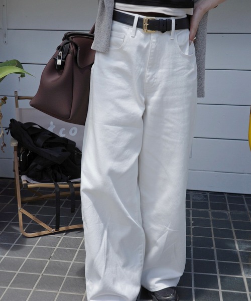 merrylatte(メリーラテ)の「ストレートワイドデニムパンツ(デニムパンツ・レディース・オフホワイト・MEDIUM)」の15枚目の写真