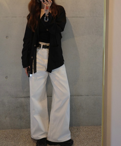 merrylatte(メリーラテ)の「ストレートワイドデニムパンツ(デニムパンツ・レディース・オフホワイト・MEDIUM)」の13枚目の写真