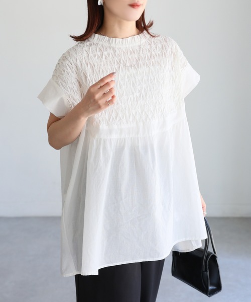 Riberry（リベリー）の「インド綿スモッキング刺繍フレアブラウス（シャツ/ブラウス・レディース・オフホワイト/ブラック・MEDIUM）」の12枚目の写真