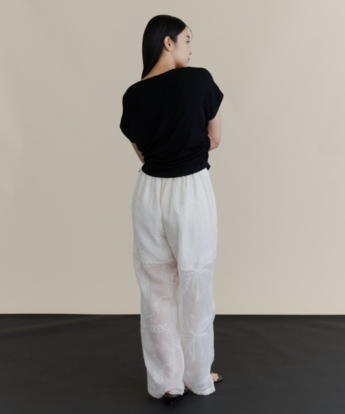 DFFUR.（ディフル）の「オフショルストレッチショートトップス【3WAY】（Tシャツ/カットソー・レディース・ブラック/オフホワイト/グレー・FREE）」の22枚目の写真