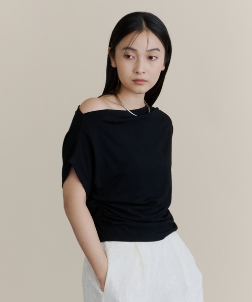 DFFUR.（ディフル）の「オフショルストレッチショートトップス【3WAY】（Tシャツ/カットソー・レディース・ブラック/オフホワイト/グレー・FREE）」の14枚目の写真