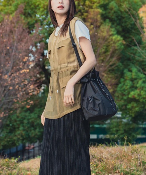 KiU(キウ)の「【KiU】マルチウェイ 3WAYドローストリング リュック&トート&ショルダーバッグ(11L)(バックパック/リュック・レディース・マルチ/ブラック/レオパード/その他3/その他2・FREE)」の13枚目の写真