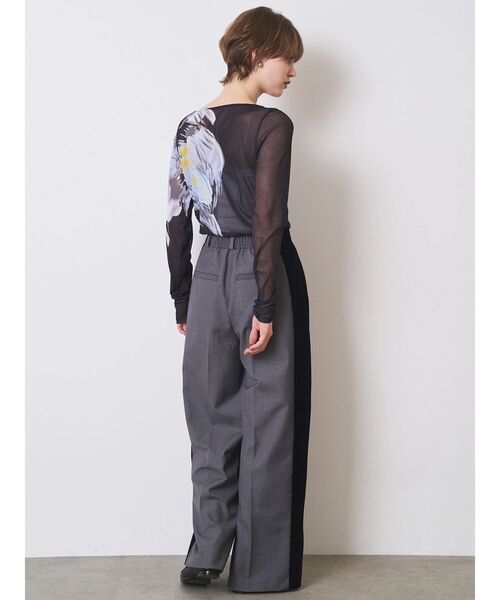 ELENDEEK(エレンディーク)の「ワイドラインパンツ(その他パンツ・レディース・グレー/ベージュ・2/1)」の21枚目の写真