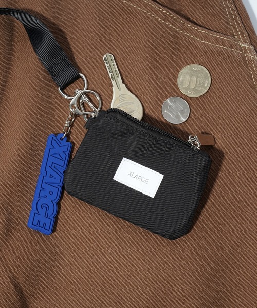 XLARGE(エクストララージ)の「LOGO RUBBER KEYHOLDER(キーホルダー・メンズ・パープル/ブラック/グリーン/ブルー/オレンジ・ONE SIZE)」の10枚目の写真