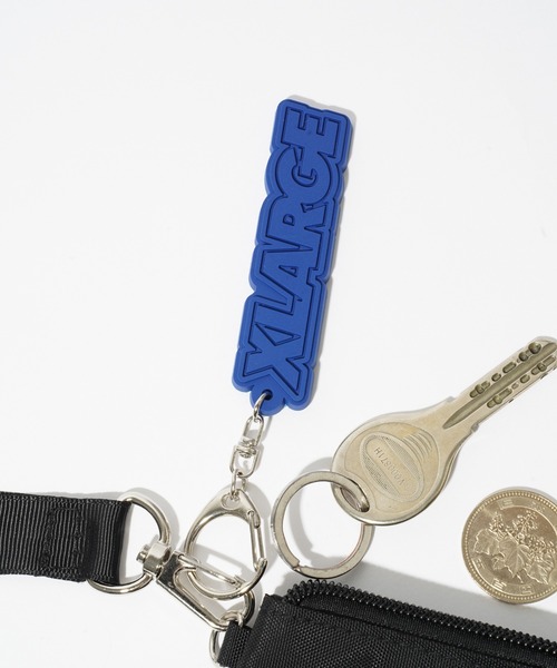 XLARGE(エクストララージ)の「LOGO RUBBER KEYHOLDER(キーホルダー・メンズ・パープル/ブラック/グリーン/ブルー/オレンジ・ONE SIZE)」の12枚目の写真