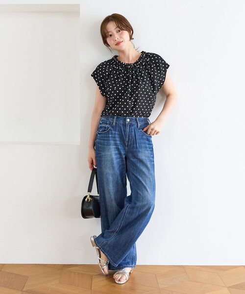 le.coeur blanc（ルクールブラン）の「Healthy denim PinkPepper M-Easy（デニムパンツ・レディース・ブルー/サックスブルー・38/36）」の20枚目の写真