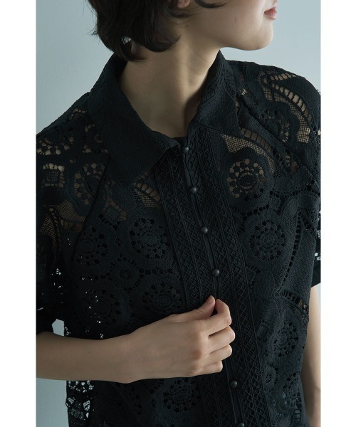 marjour（マージュール）の「LACE OVER SHIRT（シャツ/ブラウス・レディース・ブラック・M）」の7枚目の写真