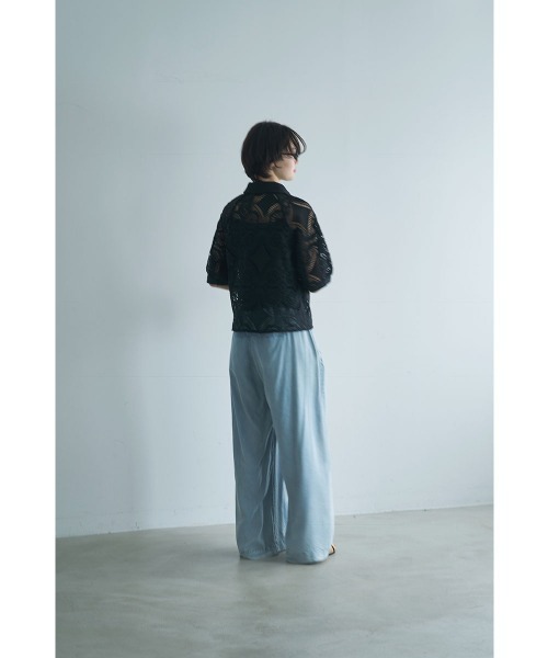 marjour（マージュール）の「LACE OVER SHIRT（シャツ/ブラウス・レディース・ブラック・M）」の13枚目の写真