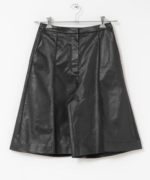 URBAN RESEARCH ROSSO WOMEN（アーバンリサーチ　ロッソ）の「ハードサテンハーフパンツ（その他パンツ・レディース・アイボリー/ブラック・38/36）」の21枚目の写真