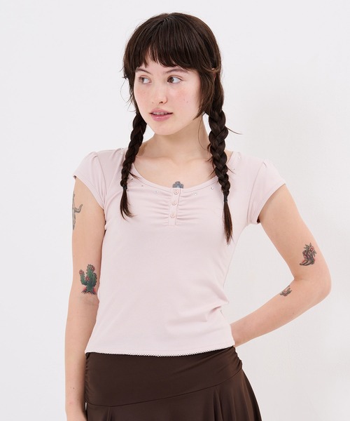 TINA:JOJUN(ティーナジョジュン)の「バックオープン ヘンリーネック カットソー TINA:JOJUN(Tシャツ/カットソー・レディース・ラベンダー/ネイビー/ミント/ホワイト・M)」の4枚目の写真