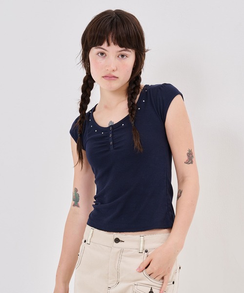 TINA:JOJUN(ティーナジョジュン)の「バックオープン ヘンリーネック カットソー TINA:JOJUN(Tシャツ/カットソー・レディース・ラベンダー/ネイビー/ミント/ホワイト・M)」の8枚目の写真