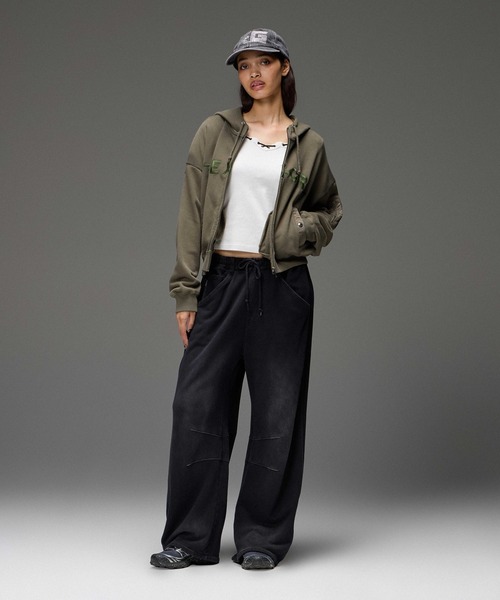 X-girl（エックスガール）の「STRING COLLAR L/S COMPACT TOP（Tシャツ/カットソー・レディース・ホワイト/ブラック・ONE SIZE）」の10枚目の写真