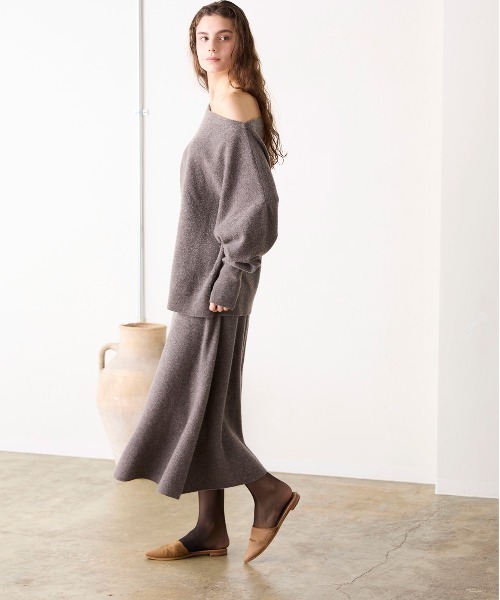 WALANCE(ワランス)の「MERINO WOOL FLARE SKIRT(スカート・レディース・チャコールグレー/セージグリーン/モカ・FREE)」の13枚目の写真