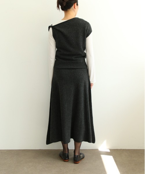 WALANCE(ワランス)の「MERINO WOOL FLARE SKIRT(スカート・レディース・チャコールグレー/セージグリーン/モカ・FREE)」の21枚目の写真