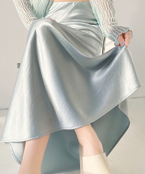 Girly Doll(ガーリードール)の「サテンマーメイドロングスカート(スカート・レディース・キャメル/ベージュ/グレー/ライトブルー/ブラック/ブラウン・FREE)」の11枚目の写真