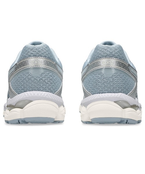ASICS(アシックス)の「ASICS GEL-CUMULUS 16(アシックス ゲル キュムラス 16)(スニーカー・レディース・ピンク系/ブルー系・23.5cm/23cm/24cm/24.5cm/25cm)」の4枚目の写真