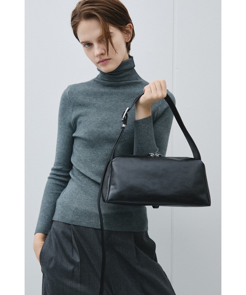 un/neu(アンノイ)の「ヴィンテージライクロングワンショルダースクエアバッグ(ショルダーバッグ・レディース・ライトブラウン/ブラック/ブラウン・FREE)」の16枚目の写真