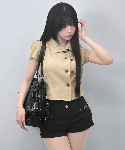FOLLOWIN(フォロウィン)の「ダブルボタンショートジャケットブラウス(シャツ/ブラウス・レディース・ベージュ/ブラック・FREE)」の19枚目の写真