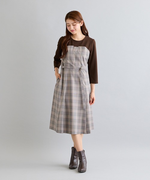 Rose Tiara(ローズティアラ)の「【接触冷感/防シワ/伸縮性◎】ビスチェ風ドッキングワンピース(ワンピース・レディース・オフホワイト/ブラウン・38/40/42/46)」の7枚目の写真