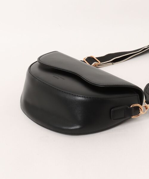 TONE SELECT GOODS(トーンセレクトグッズ)の「LESRIRE/ 波型フラップ太ショルダー2WAYショルダーバッグ L9387(ショルダーバッグ・レディース・ホワイト/ベージュ/ブラック/ブラウン・FREE)」の19枚目の写真