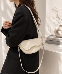 LESRIRE/ 波型フラップ太ショルダー2WAYショルダーバッグ L9387