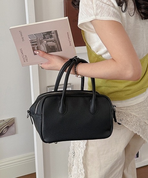 yuue' ( wear )(ユーイ)の「大容量2WAYスクエアミニボストンバッグ/ペットボトル収納可(ショルダーバッグ・レディース・ホワイト/ブラック・FREE)」の17枚目の写真