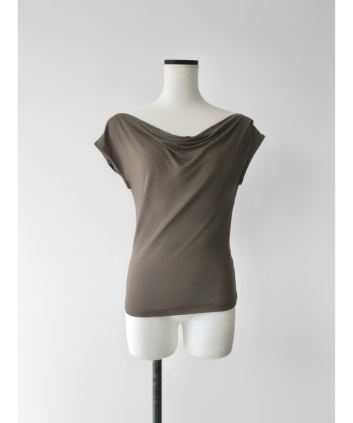 celon(セロン)の「drape off shoulder top(その他トップス・レディース・アイボリー/ブラック/カーキブラウン・FREE)」の3枚目の写真
