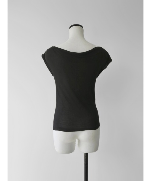 celon(セロン)の「drape off shoulder top(その他トップス・レディース・アイボリー/ブラック/カーキブラウン・FREE)」の6枚目の写真