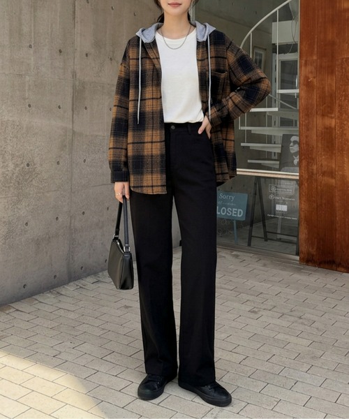 AMELY(エミリー)の「オーバーサイズチェックシャツ/フード取り外し可能(シャツ/ブラウス・レディース・ブラック/ブラウン/グレー/イエロー/ブルー/ブラウン系その他・フリー)」の12枚目の写真