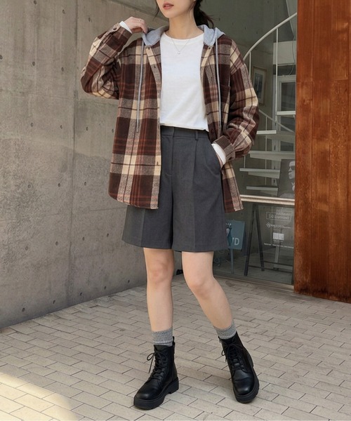 AMELY(エミリー)の「オーバーサイズチェックシャツ/フード取り外し可能(シャツ/ブラウス・レディース・ブラック/ブラウン/グレー/イエロー/ブルー/ブラウン系その他・フリー)」の21枚目の写真